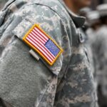 Jóvenes entre 18 y 25 años en EE. UU. serían llamados a registrarse si se restablece el servicio militar obligatorio