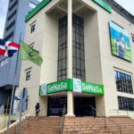 La PGR arresta a exauxiliar de autorizaciones médicas de Senasa cuando intentaba salir del país