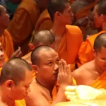 Drogas en el templo: 22 monjes budistas arrestados con 112 kg de presuntos estupefacientes