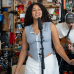 Cantante dominicana Yendry se presenta en Tiny Desk