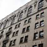 Bronx vs. Queens en 2026: dónde puedes ahorrar $7,188 al año