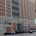 Dominicano herido por ICE es trasladado al mismo recinto donde está Nicolás Maduro en Brooklyn