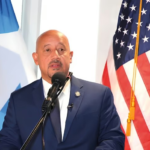 Brian DePeña dice que no renunciará como alcalde 