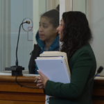 Acusan dominicana de homicidio por muerte de su hija