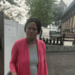 Tras 26 años en Estados Unidos, dominicana regresa a República Dominicana para reencontrarse con su familia
