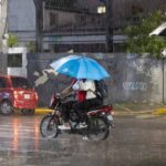 Minerd suspende clases este martes en escuelas de zonas vulnerables de provincias en alerta amarilla